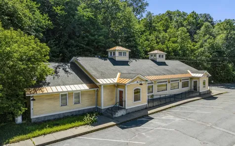 626 Broad Street Lyndon VT 05851