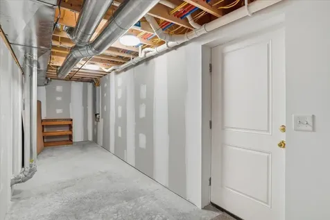 55-57 Lefebvre Lane Williston VT 05495