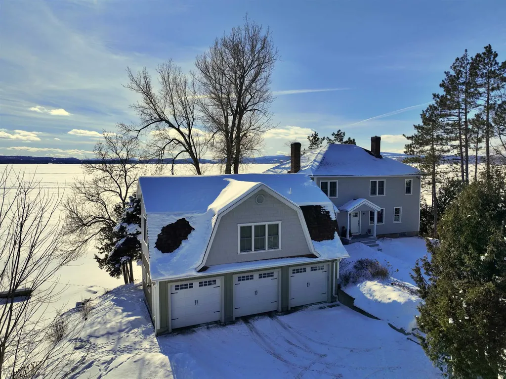 130 Lands End Road Derby VT 05829
