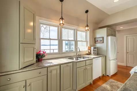 130 Lands End Road Derby VT 05829