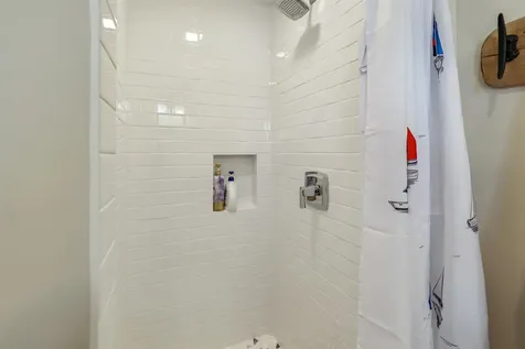 130 Lands End Road Derby VT 05829