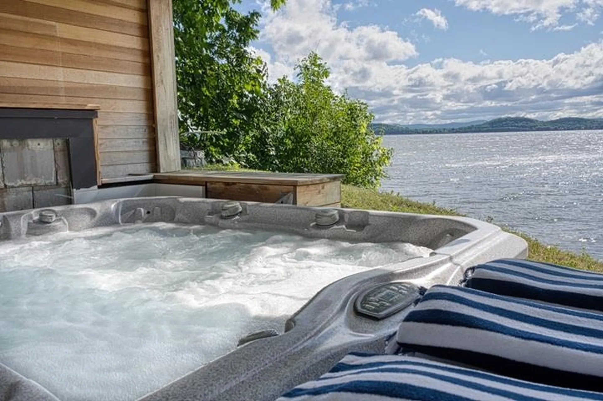 2214 Porters Point Road Colchester VT 05446