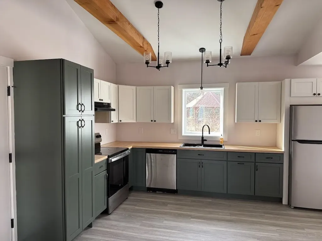 55-57 Lefebvre Lane Williston VT 05495