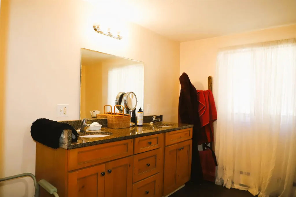 85 Parker Hill Road Rockingham VT 05101