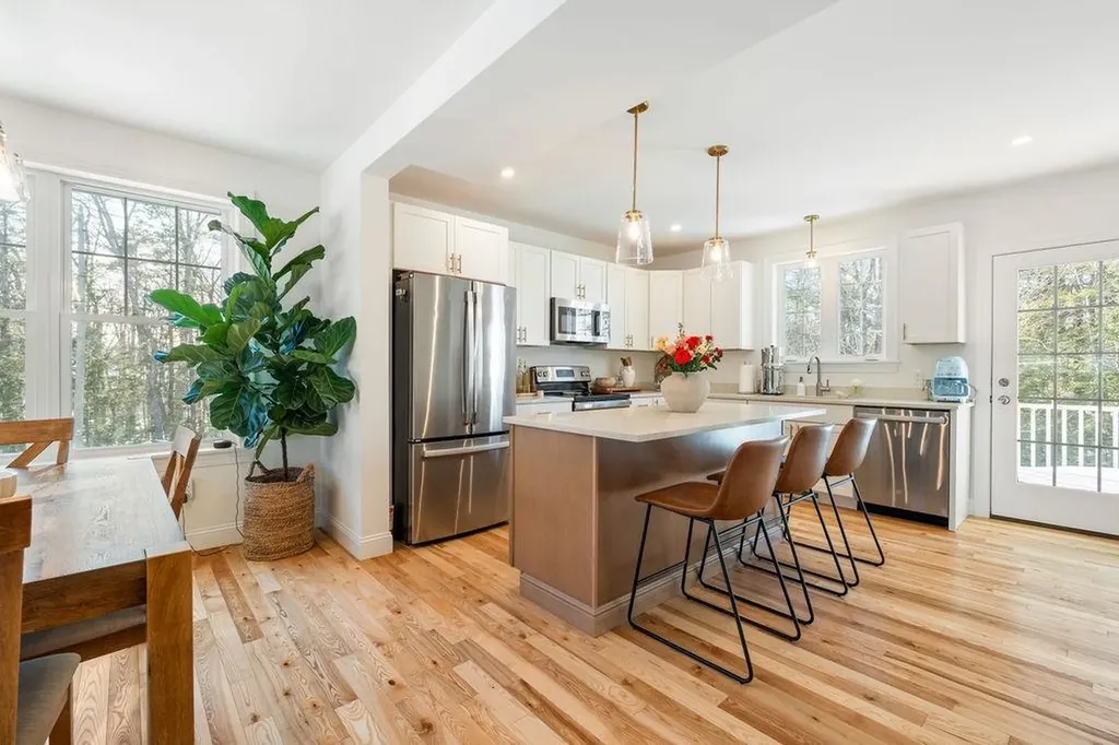 62 Green Road Newmarket NH 03857