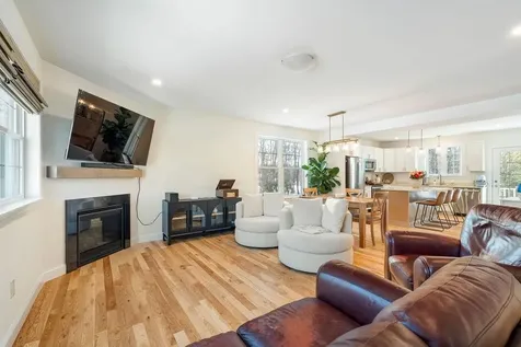 62 Green Road Newmarket NH 03857