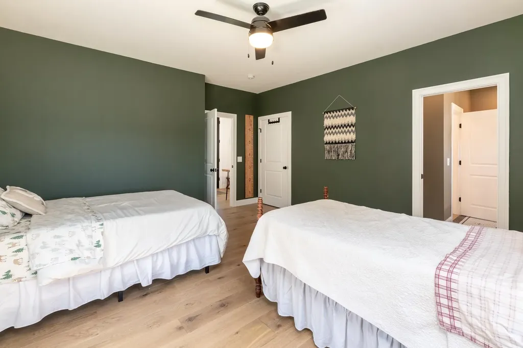 47 Clover Ridge Road Meredith NH 03253