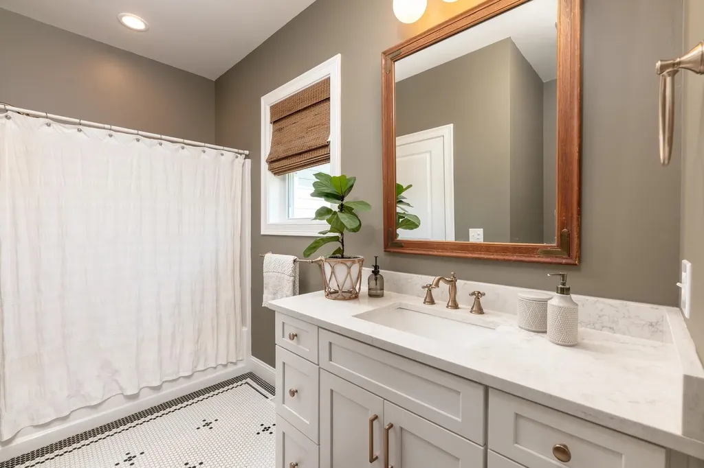 47 Clover Ridge Road Meredith NH 03253