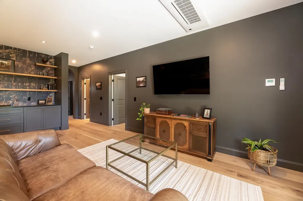 47 Clover Ridge Road Meredith NH 03253