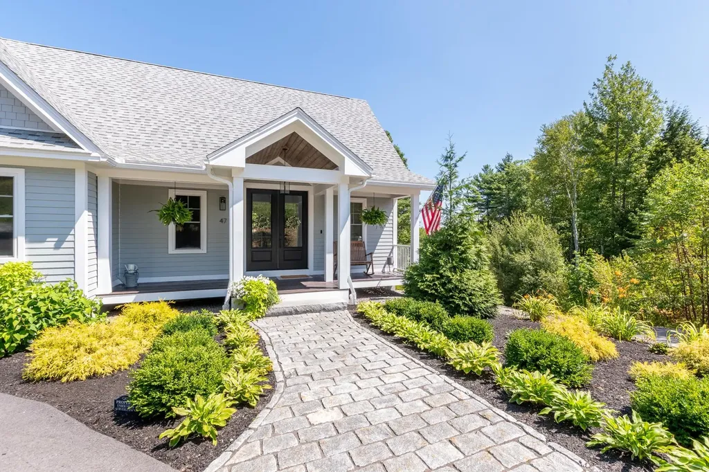 47 Clover Ridge Road Meredith NH 03253