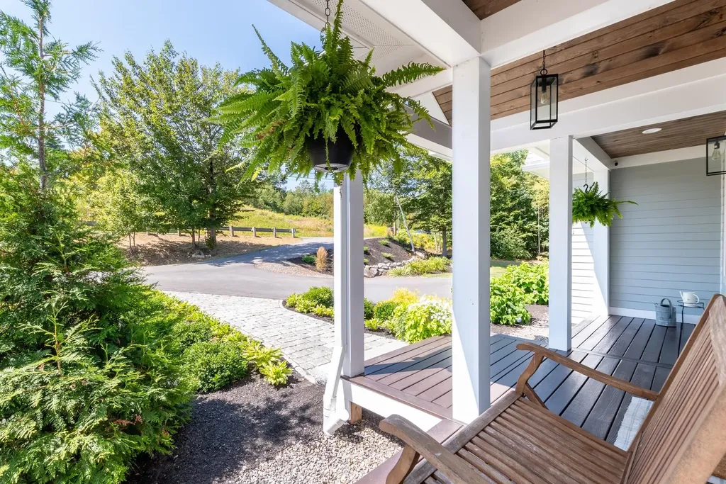 47 Clover Ridge Road Meredith NH 03253