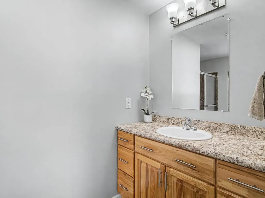 130 Wildwood Drive Georgia VT 05468