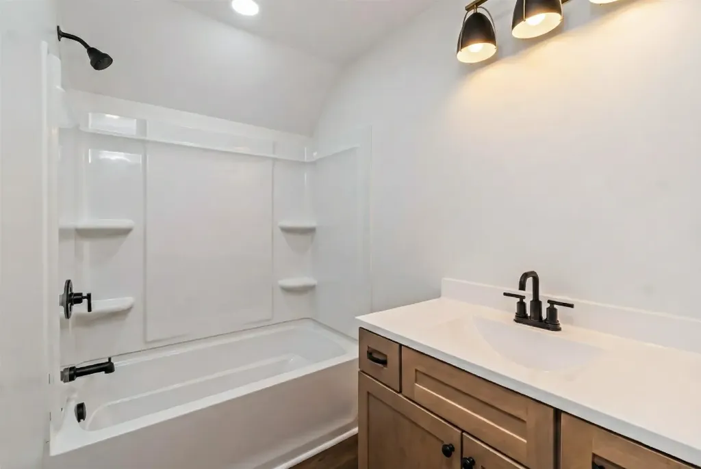 24 Upper Gilman Street St. Albans City VT 05478
