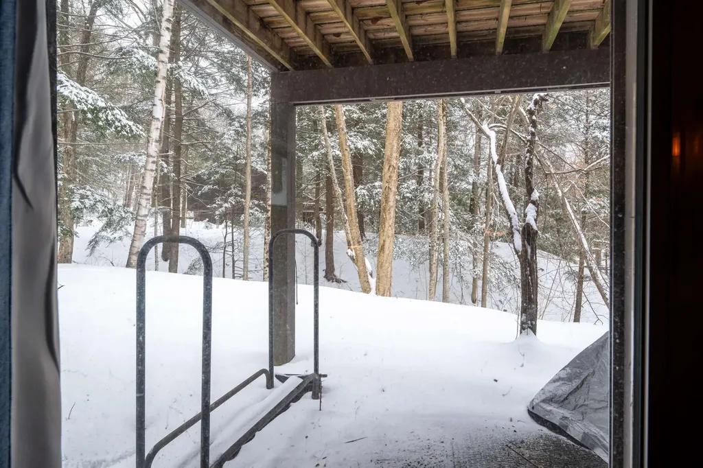 1299 Quechee Main Street Hartford VT 05059