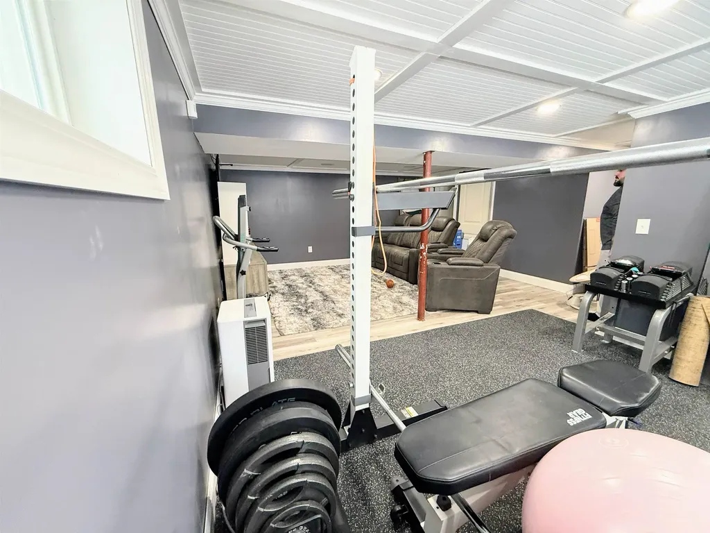 15 Dover Street Nashua NH 03063