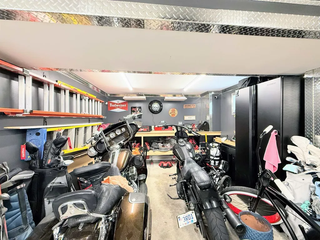 15 Dover Street Nashua NH 03063