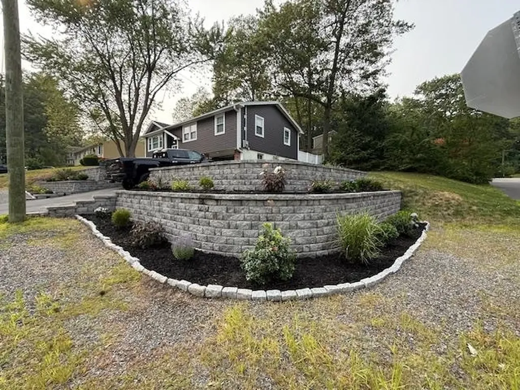 15 Dover Street Nashua NH 03063