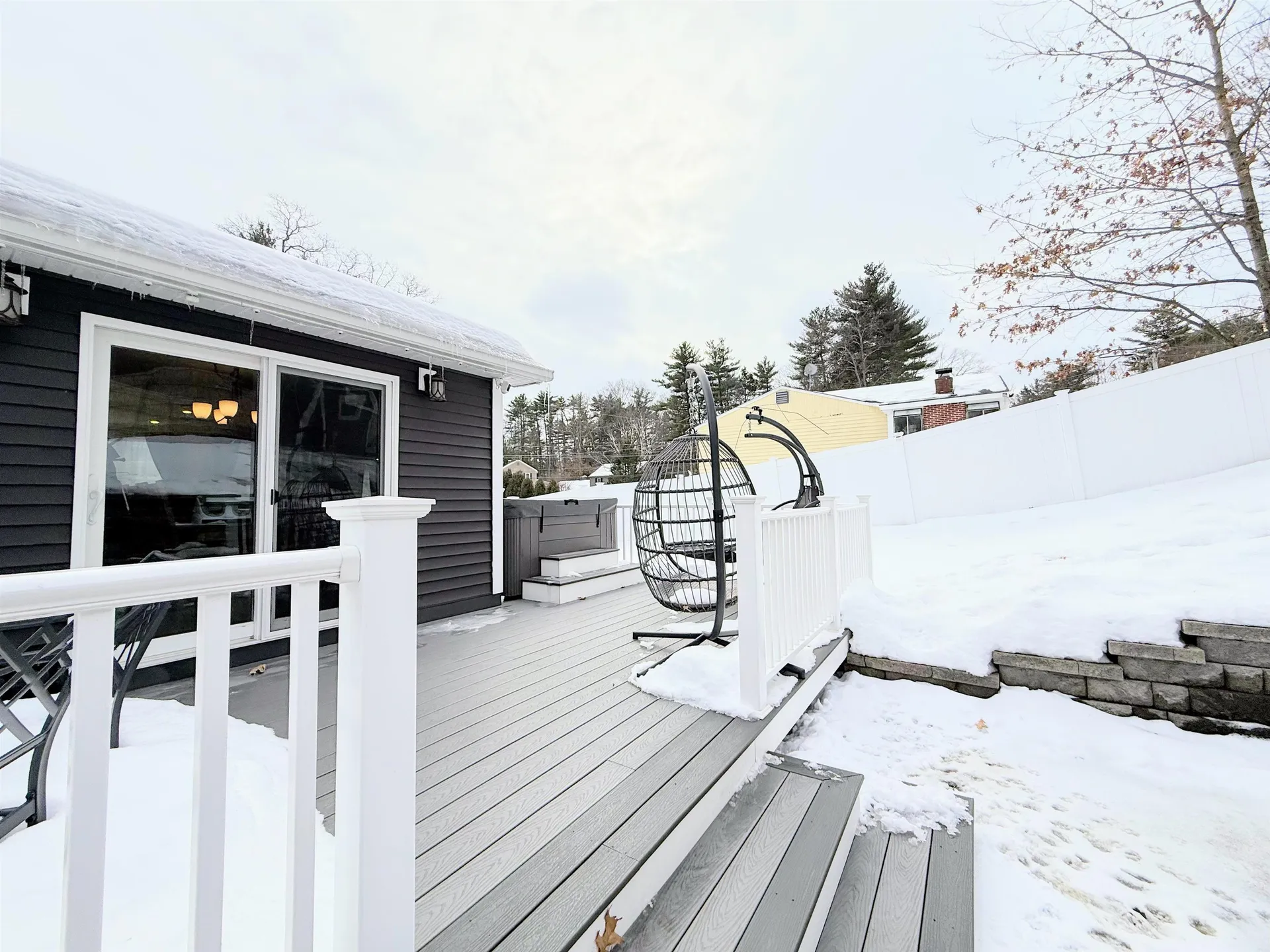 15 Dover Street Nashua NH 03063