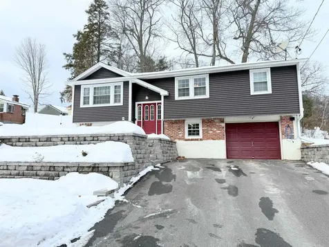 15 Dover Street Nashua NH 03063