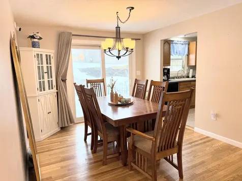 15 Dover Street Nashua NH 03063