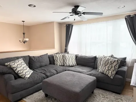 15 Dover Street Nashua NH 03063