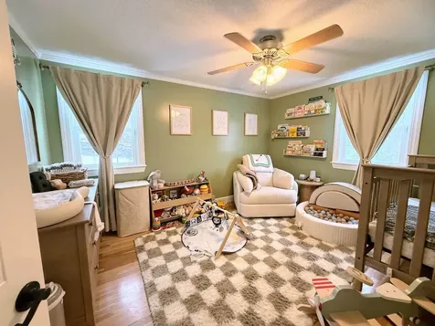 15 Dover Street Nashua NH 03063