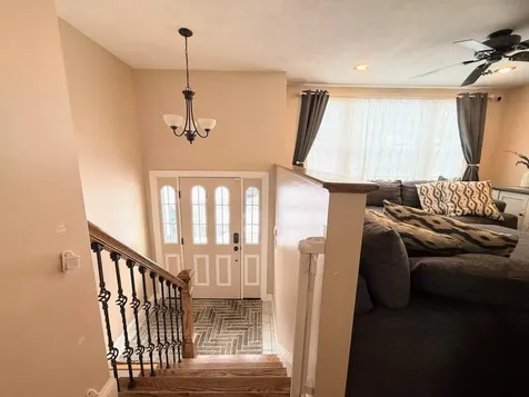 15 Dover Street Nashua NH 03063