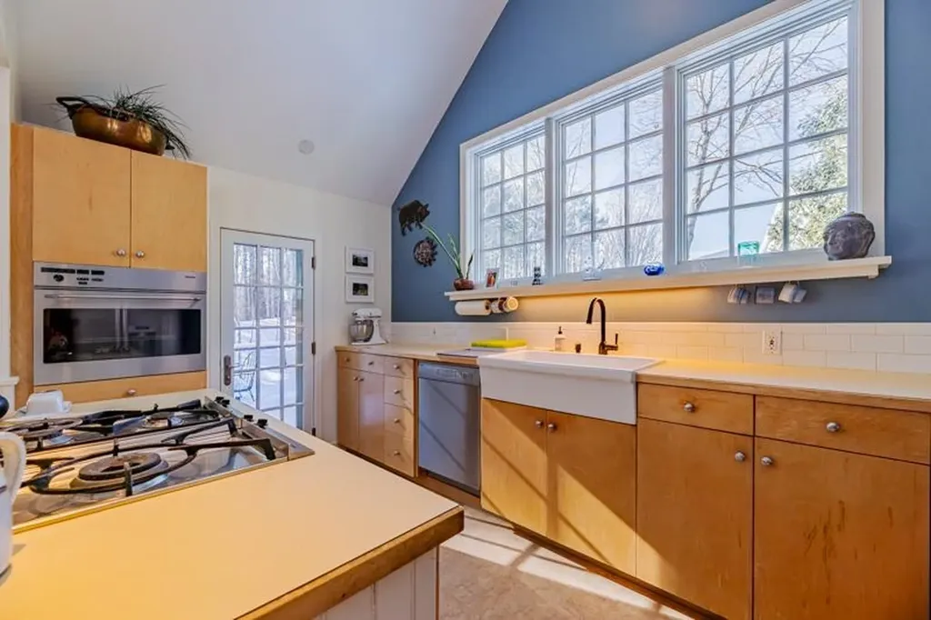 255 Hemlock Ridge Road Manchester VT 05255