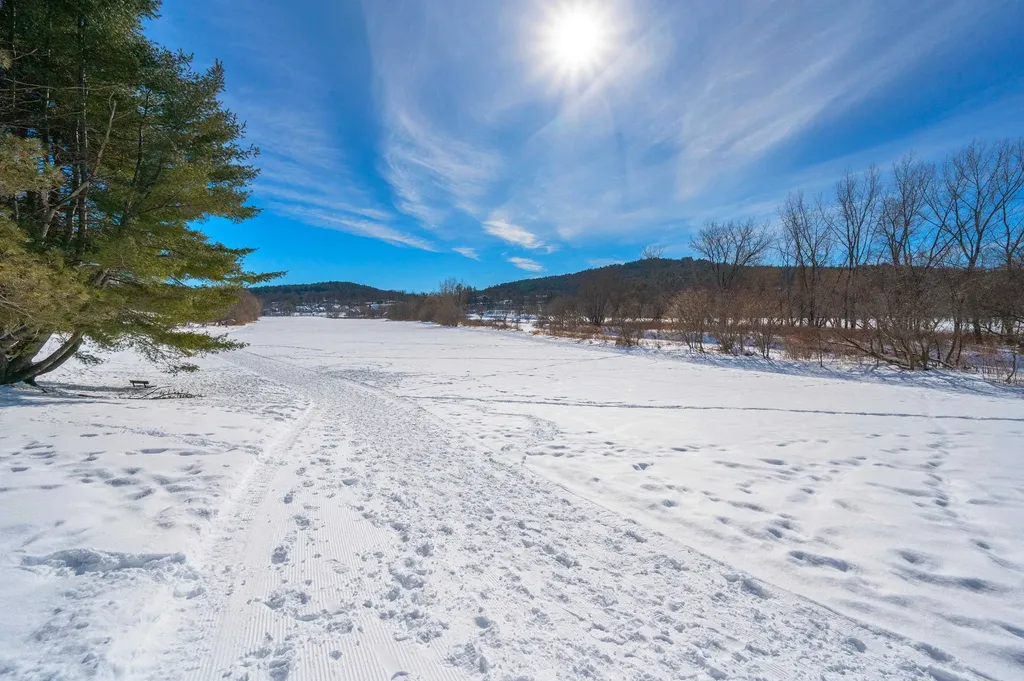 0 Quechee Main Street Hartford VT 05059