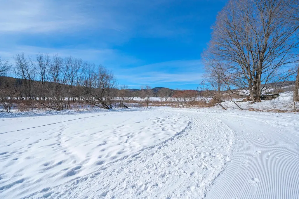 0 Quechee Main Street Hartford VT 05059