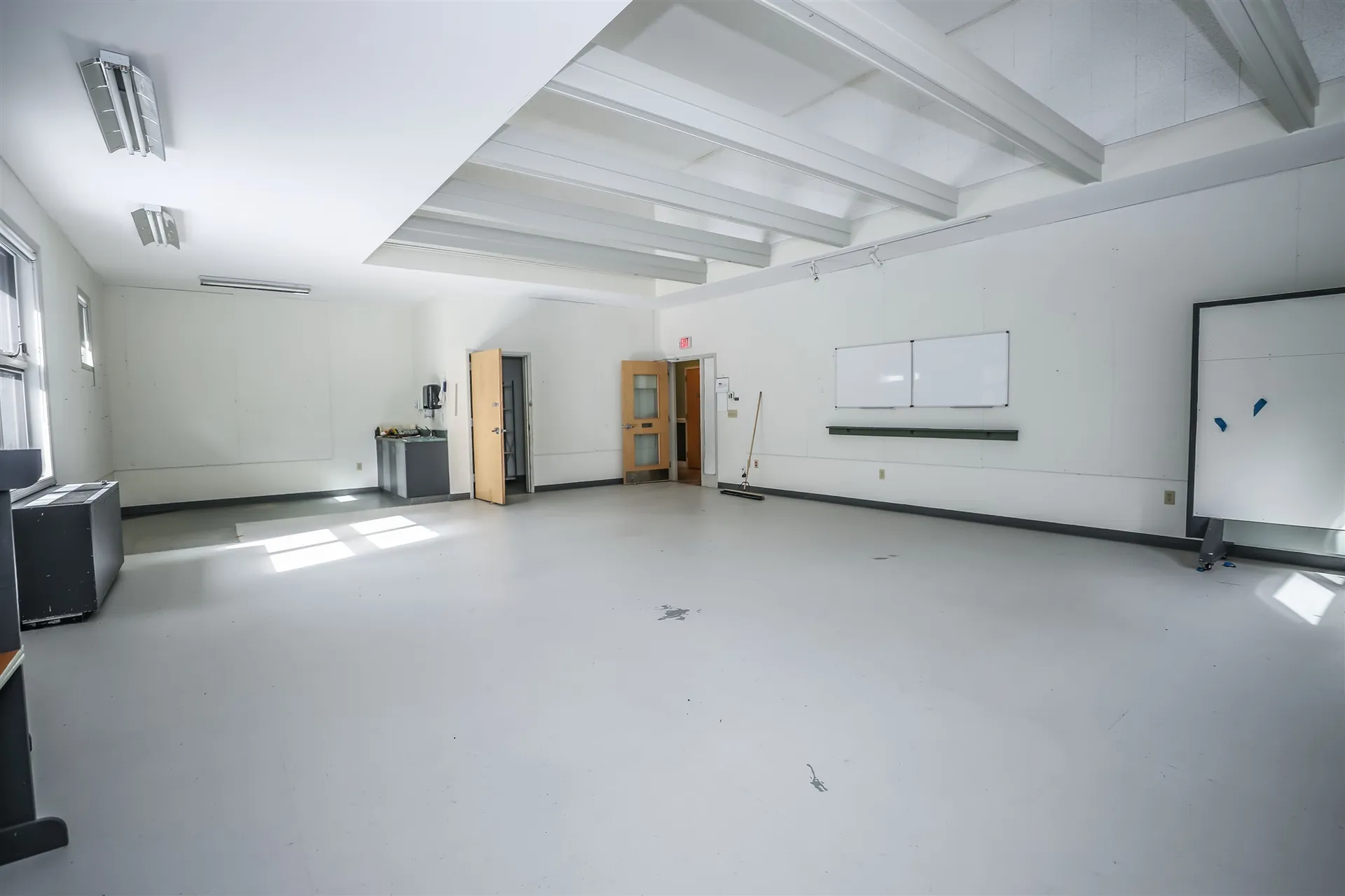 457 Nh Route 123 Sharon NH 03458