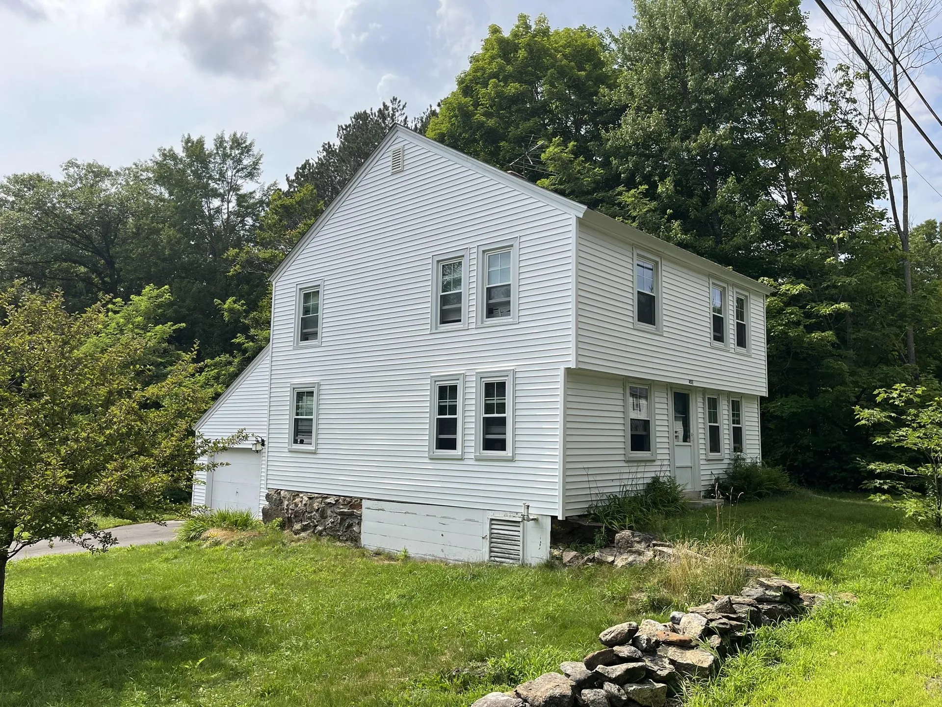 457 Nh Route 123 Sharon NH 03458