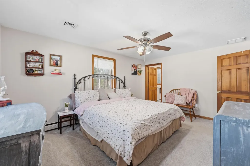 15 Joanne Drive Hooksett NH 03106