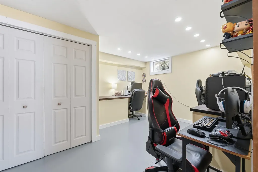 15 Joanne Drive Hooksett NH 03106