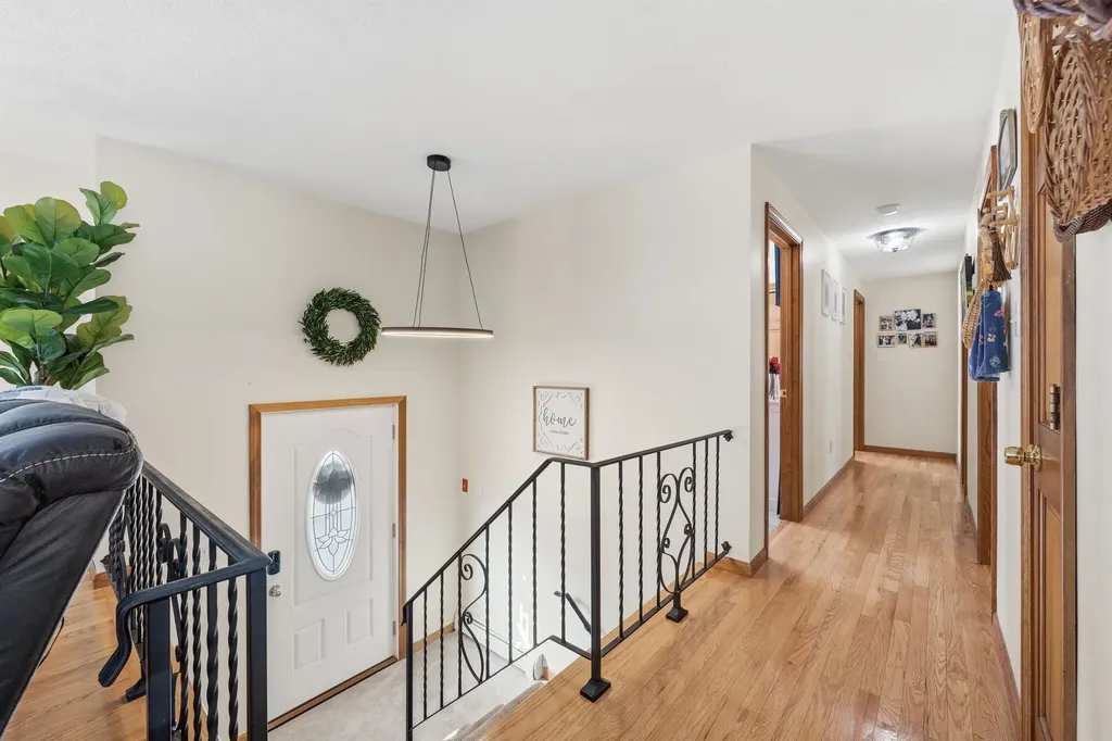 15 Joanne Drive Hooksett NH 03106