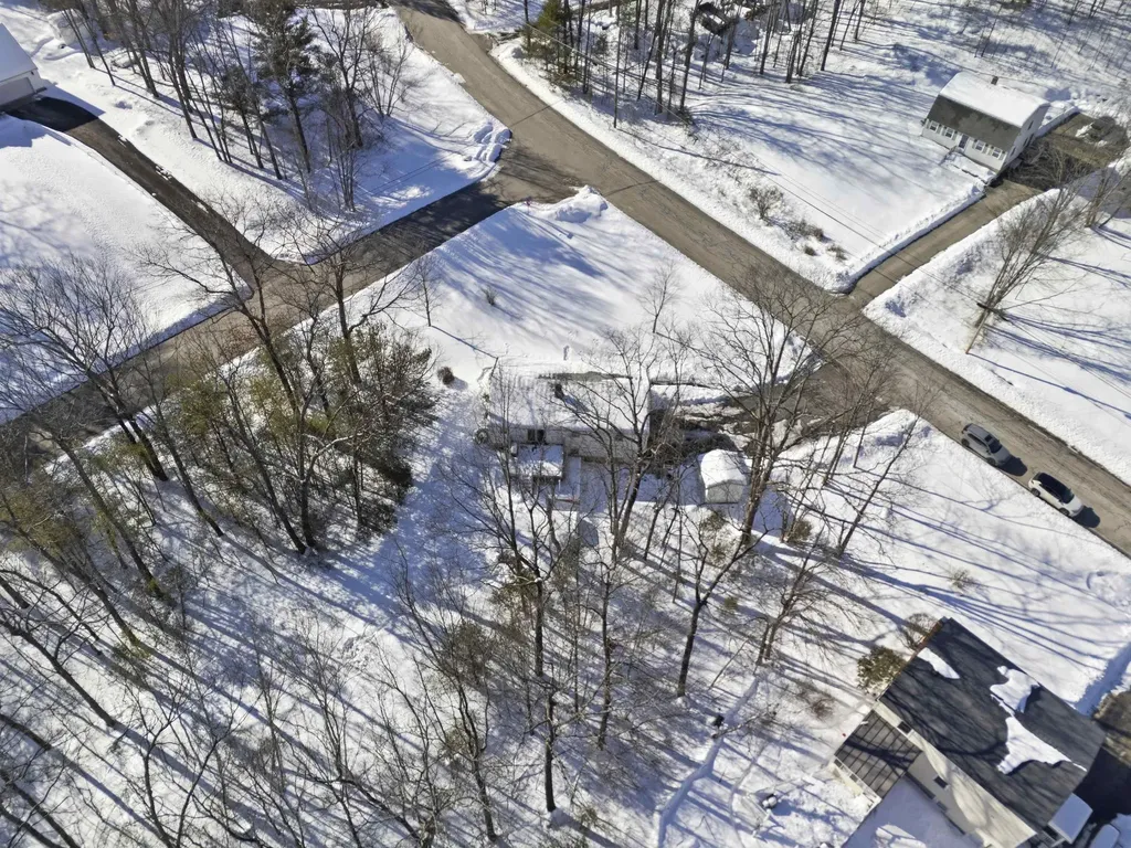 15 Joanne Drive Hooksett NH 03106