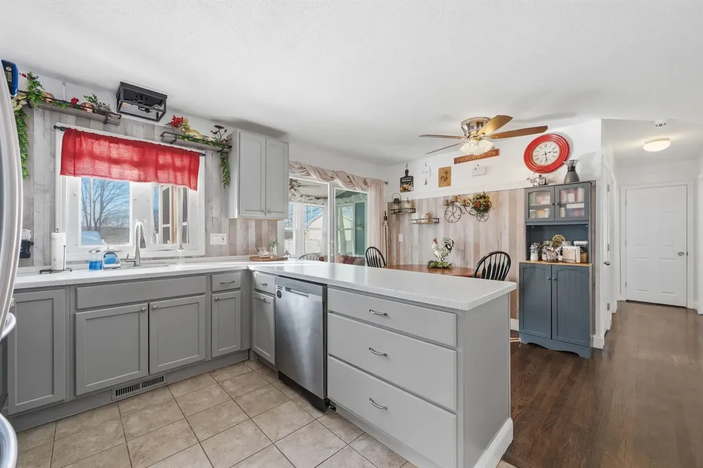 7 Oak Street Allenstown NH 03275