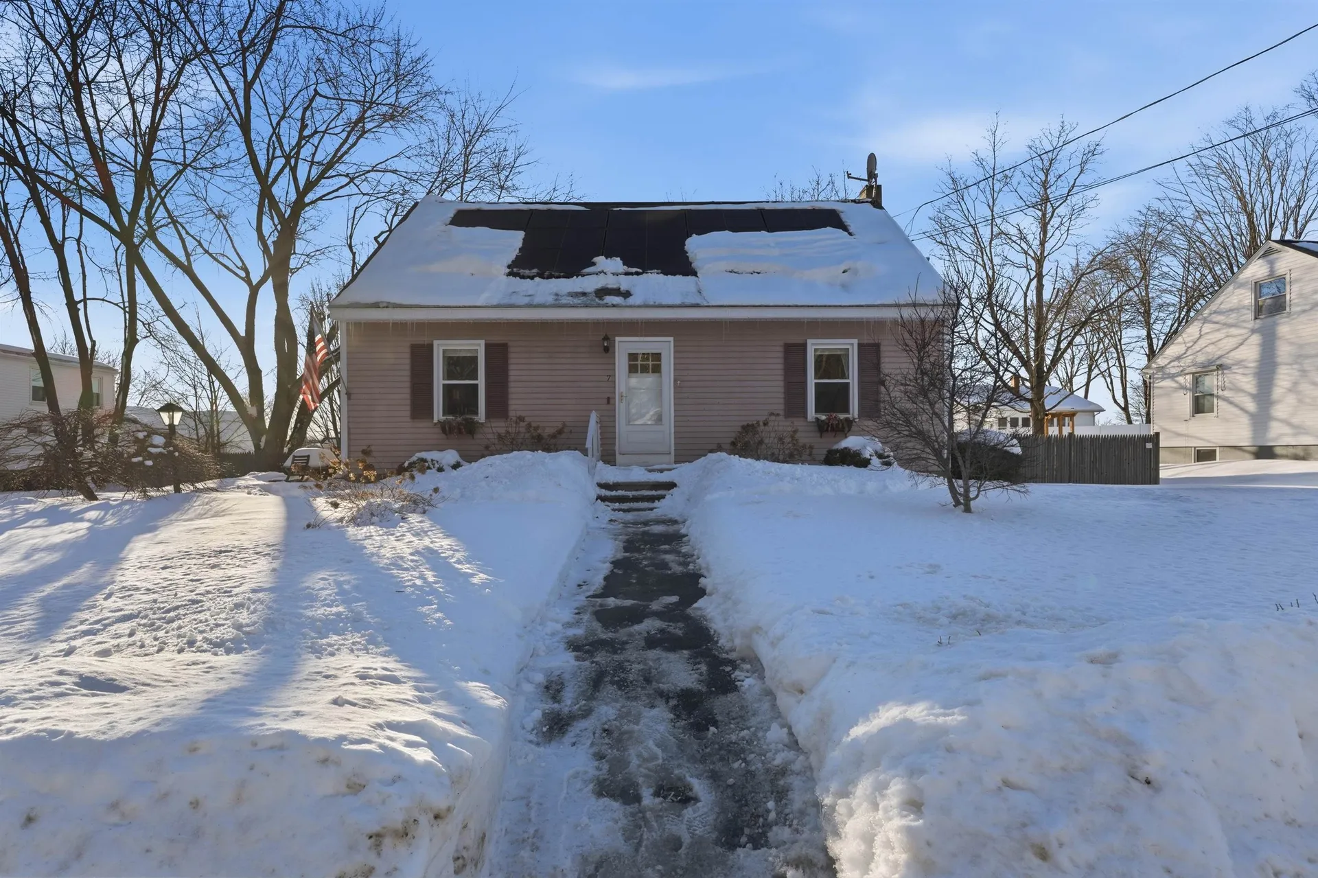 7 Oak Street Allenstown NH 03275