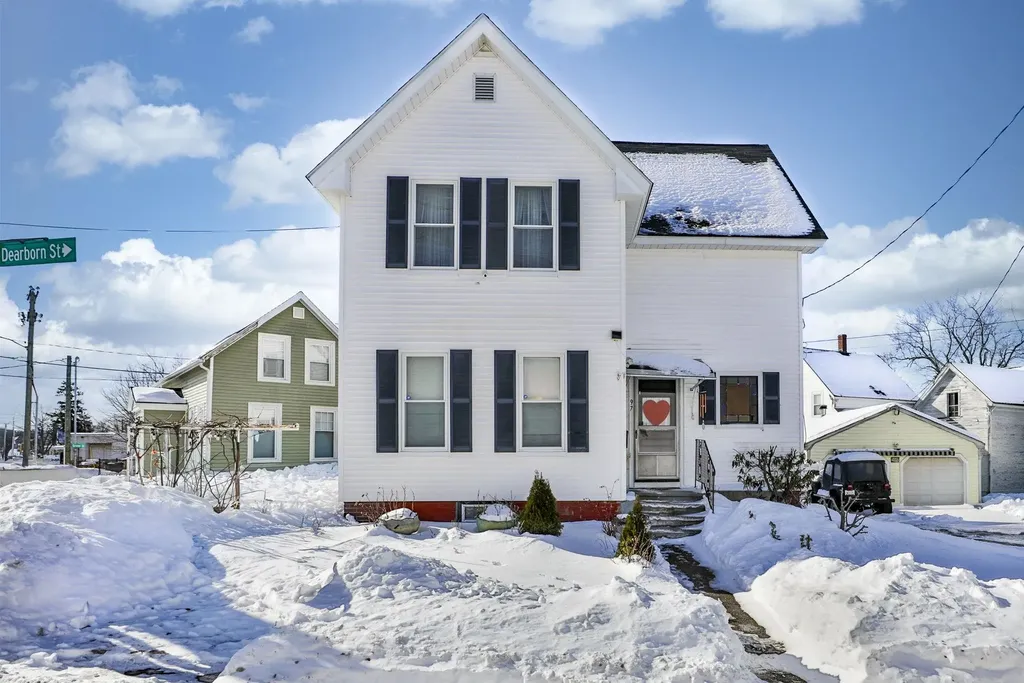 97 Dearborn Street Manchester NH 03103