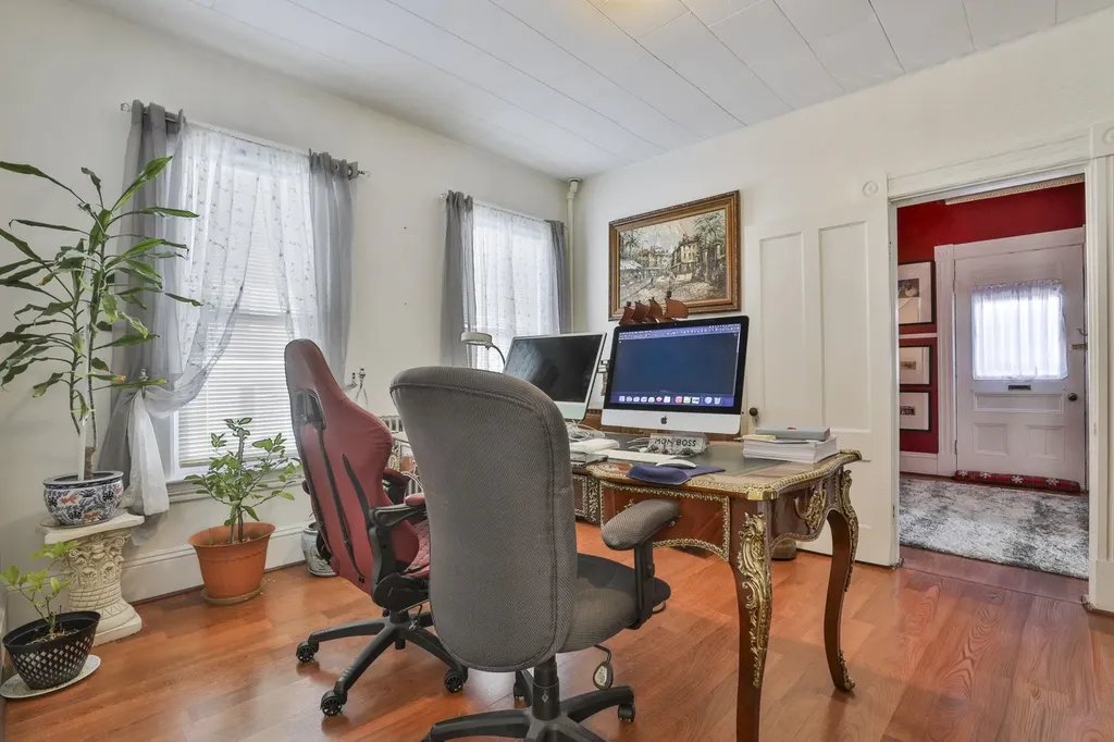 97 Dearborn Street Manchester NH 03103