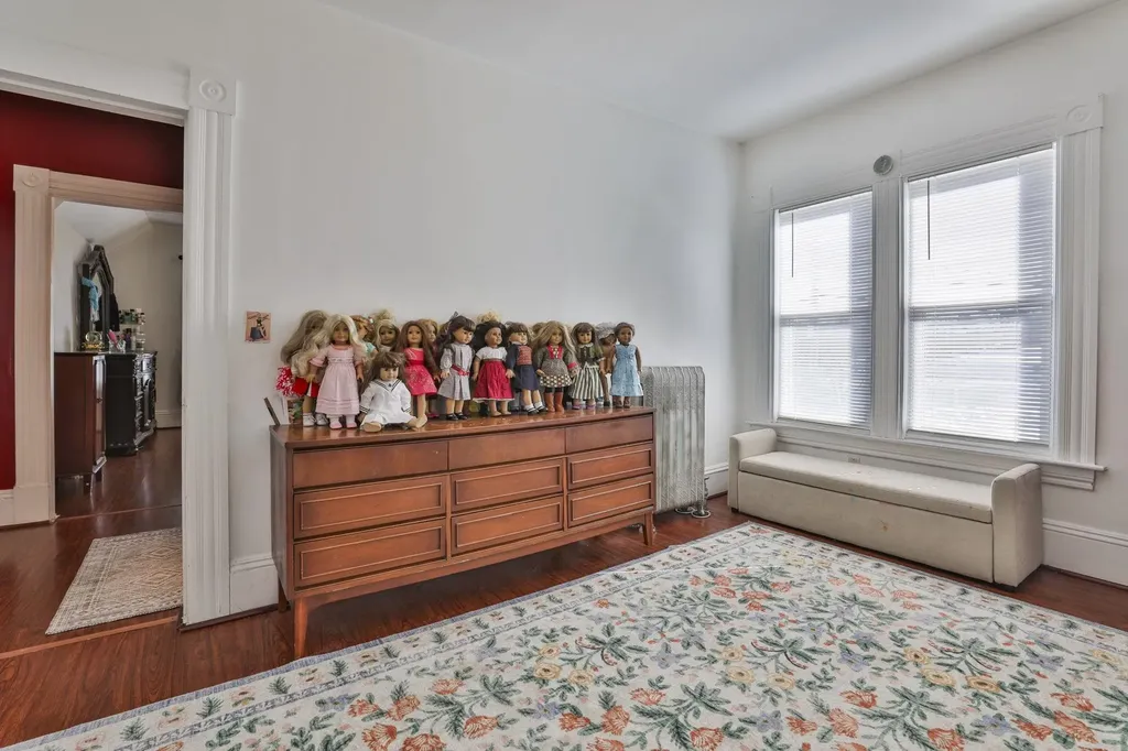 97 Dearborn Street Manchester NH 03103