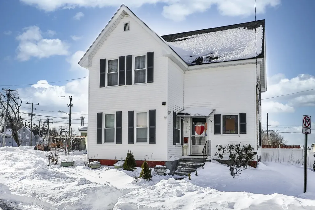 97 Dearborn Street Manchester NH 03103