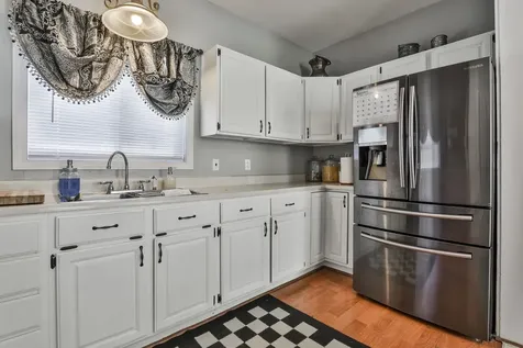 97 Dearborn Street Manchester NH 03103