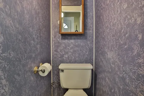 97 Dearborn Street Manchester NH 03103