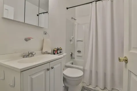 97 Dearborn Street Manchester NH 03103