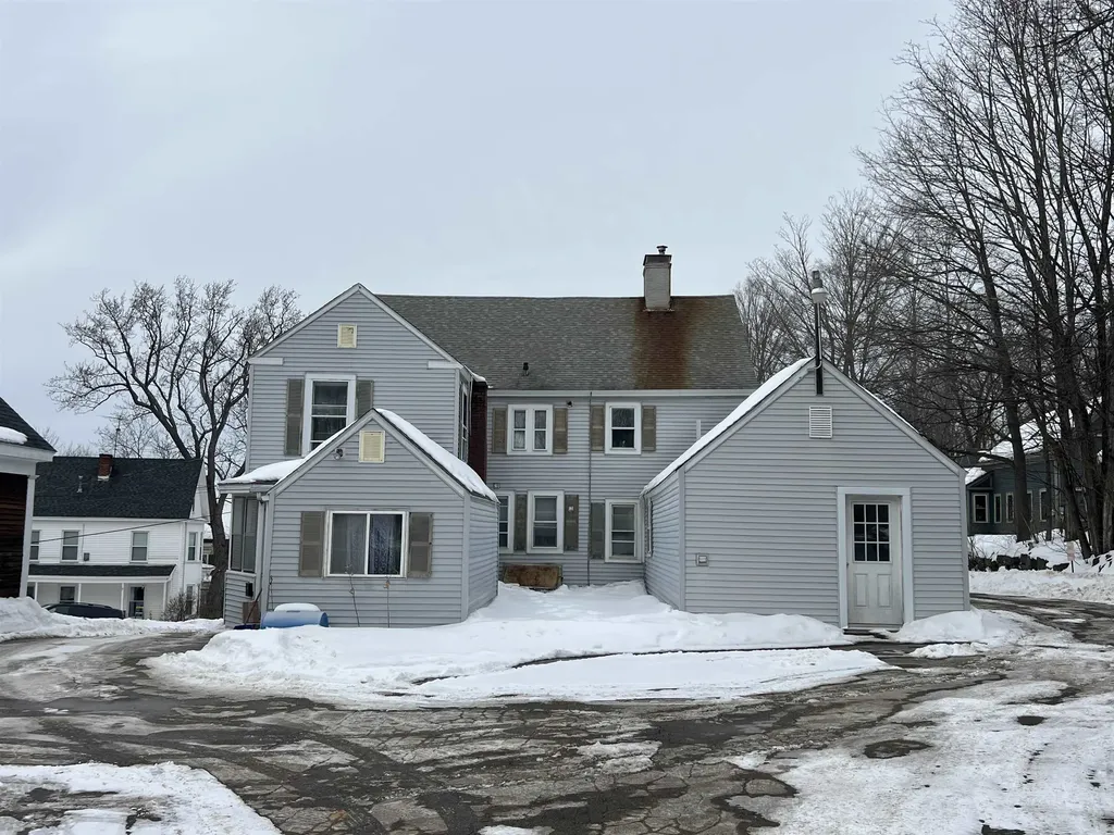 6 Mount Pleasant Street Newmarket NH 03857