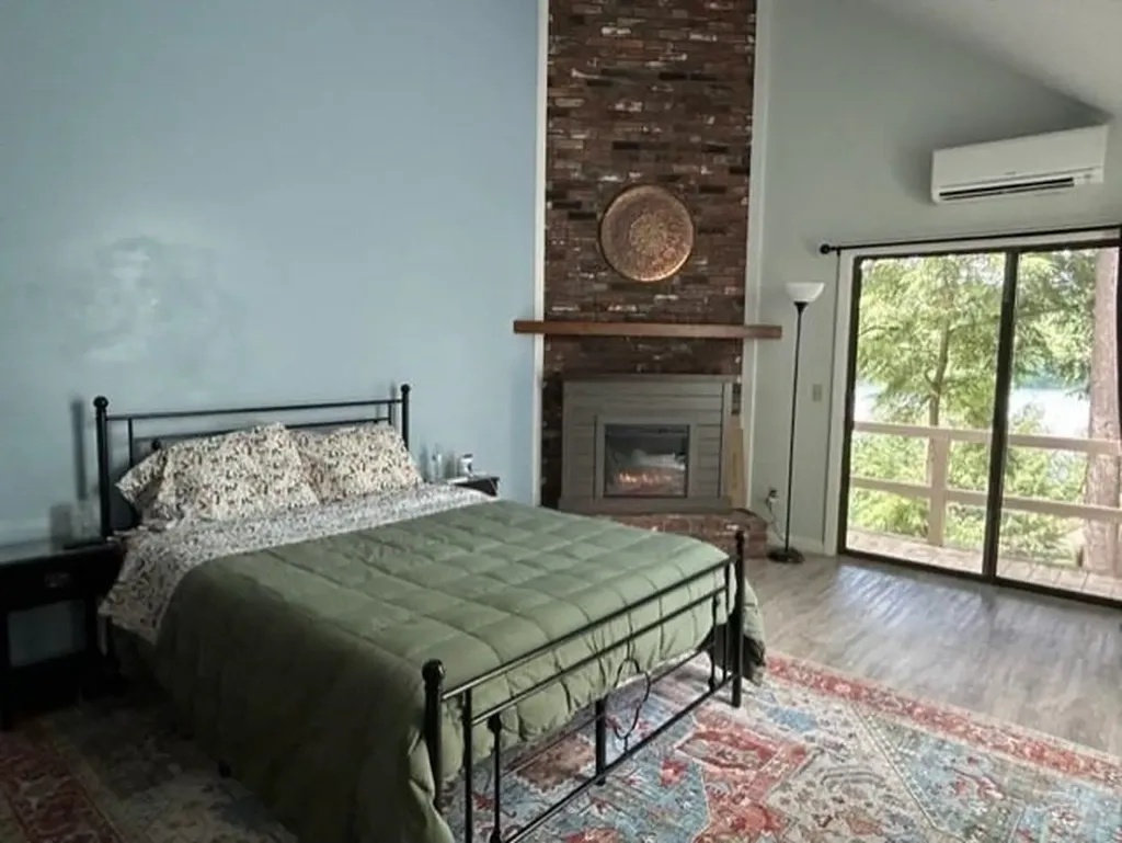 55 Black Duck Spur Grantham NH 03753