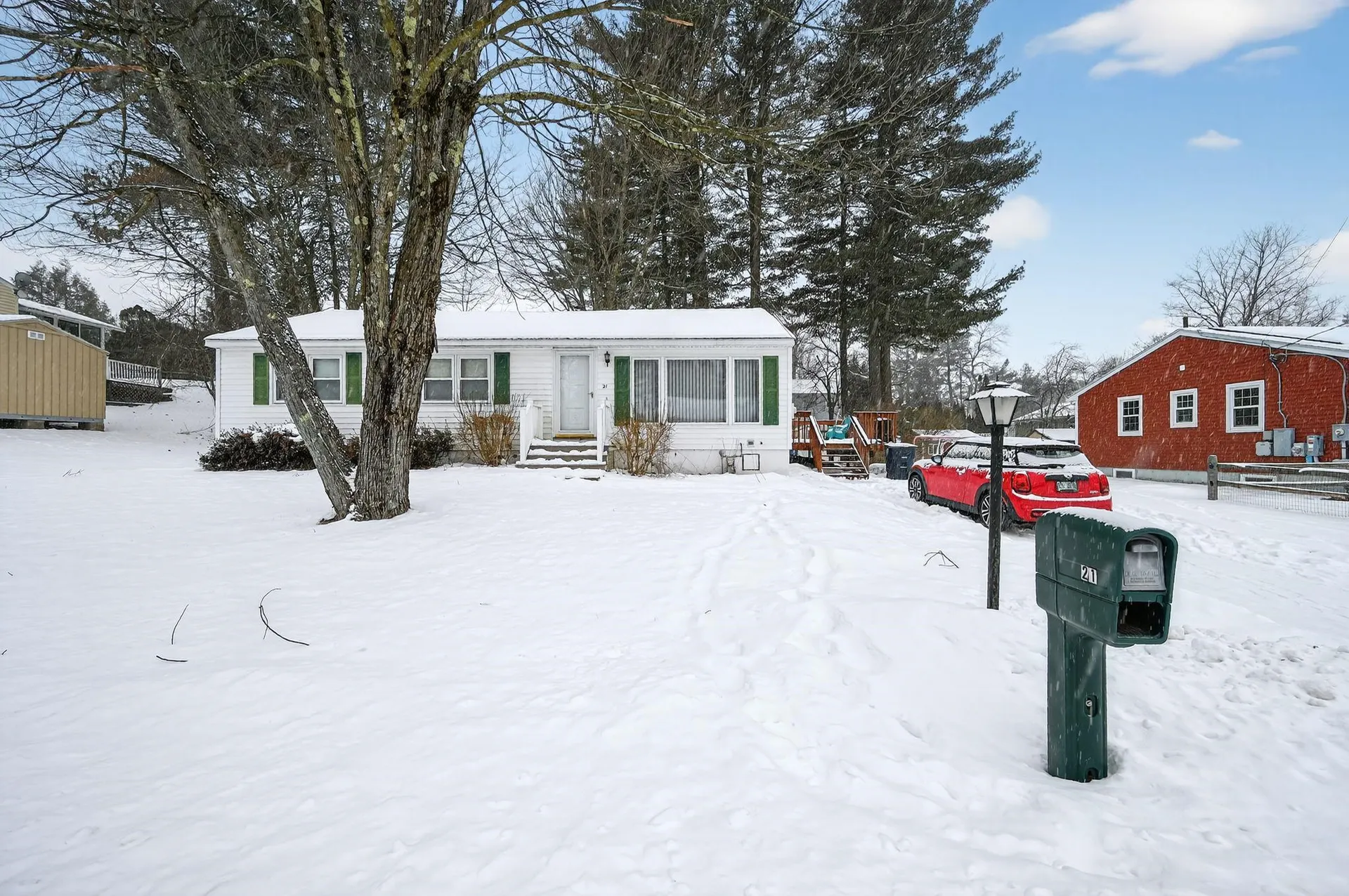 21 Parkhurst Drive Nashua NH 03062