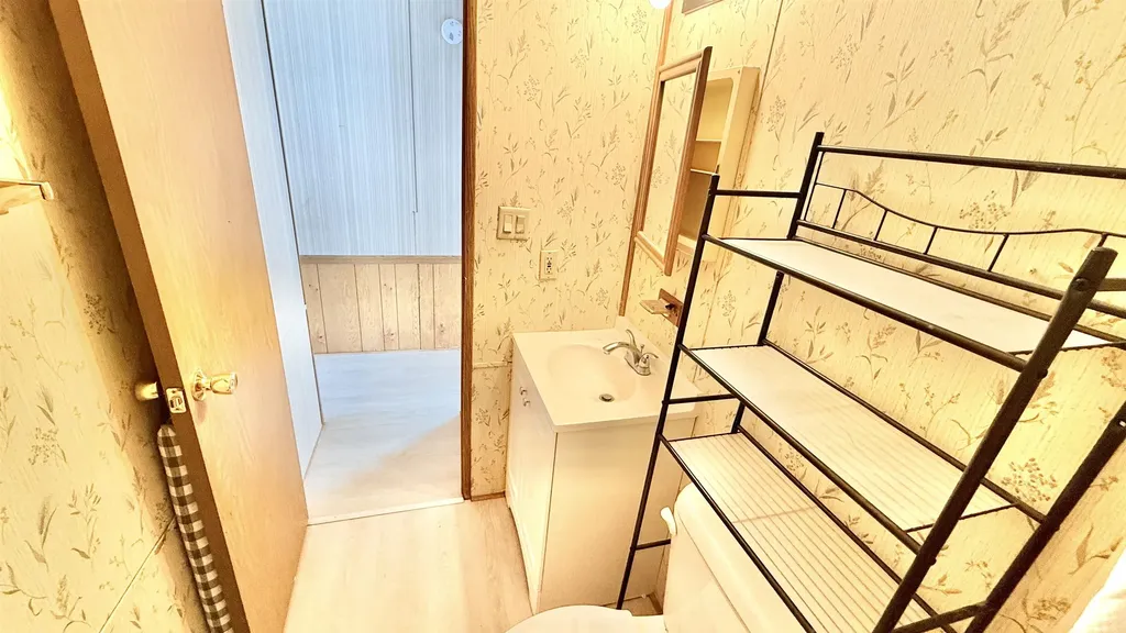 79 Katy Win West Johnson VT 05656