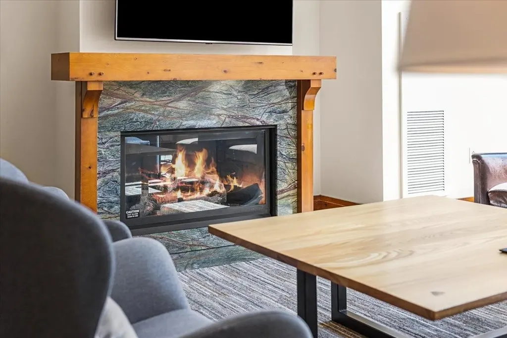 7412 Mountain Road Stowe VT 05672
